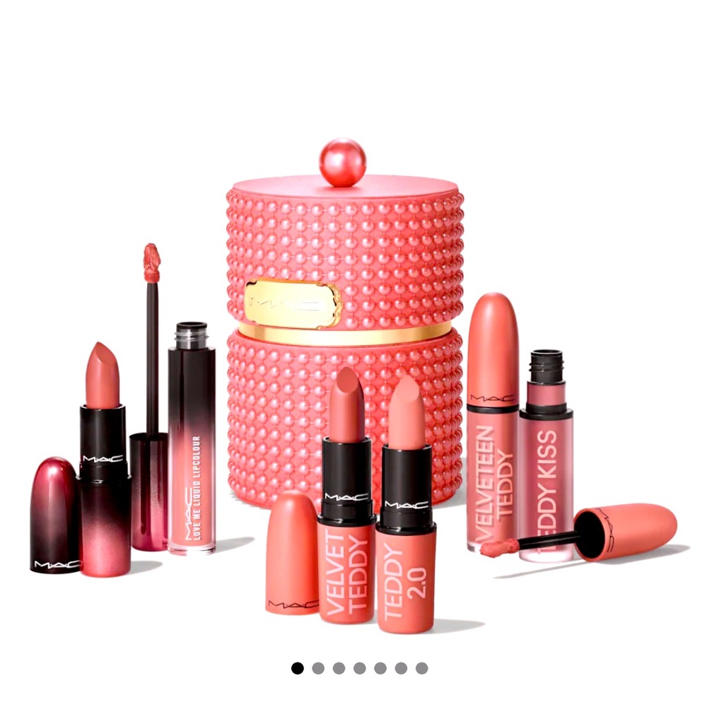 MAC ~ VELVET TEDDY’S PARTY CREW VAULT